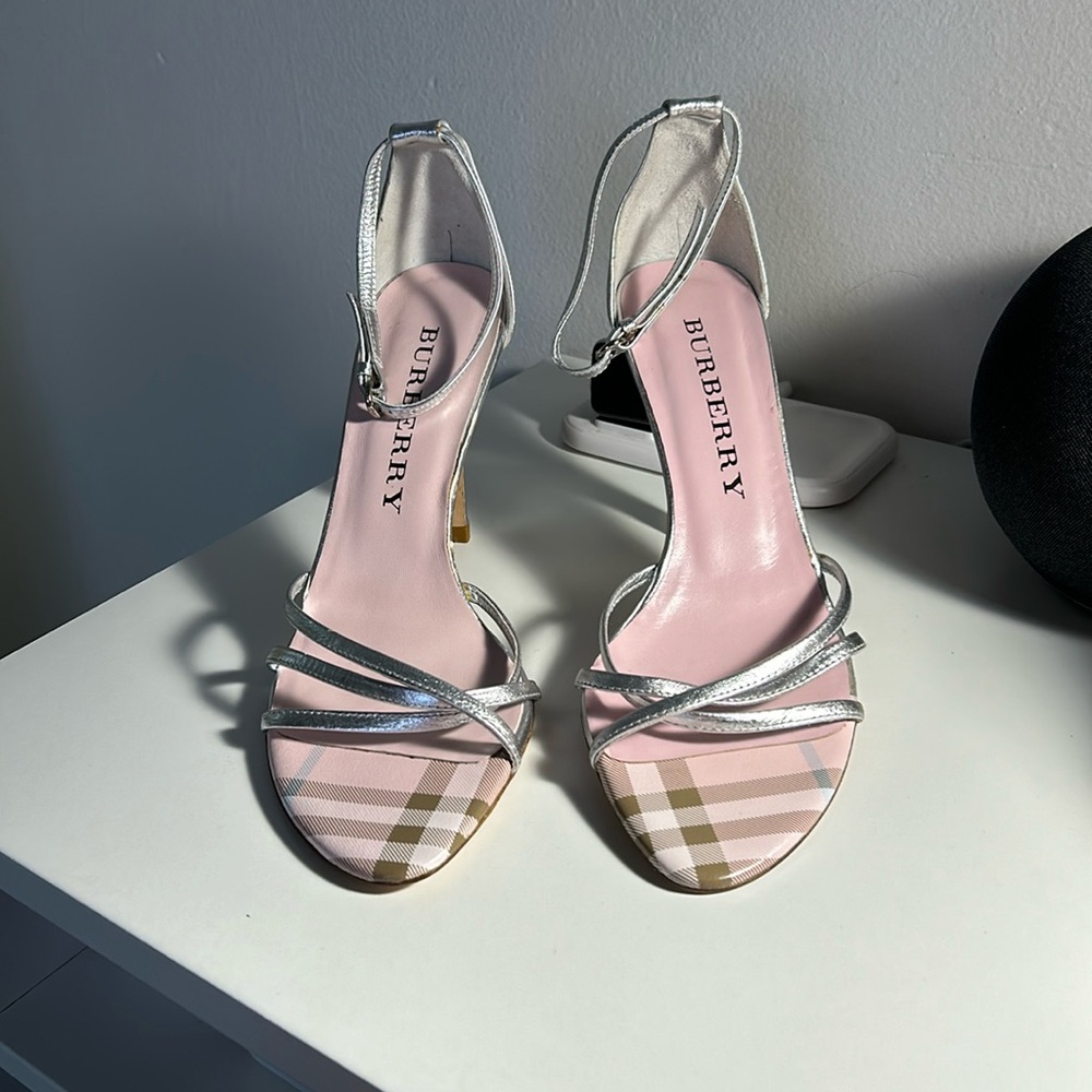 Burberry Womens silver strapped nova heels